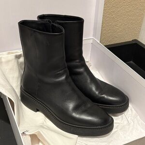 Vince Kady Chelsea Black Ankle